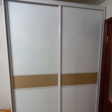 Шкаф купе с дверями белый глянец и вставками МДФ пленка Томские мебельные фасады